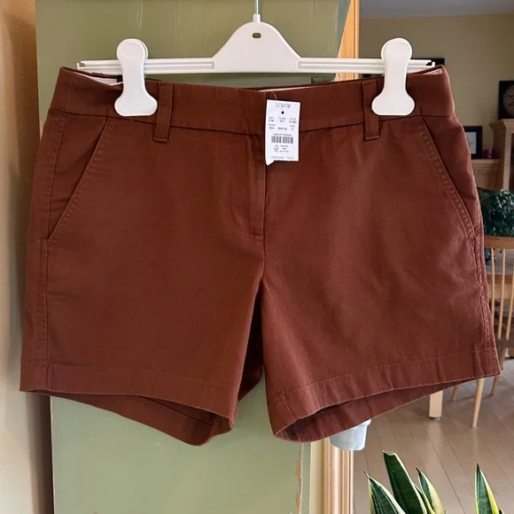 J. Crew Women’s Classic Chino 5” Inseam 100% Cotton Antique Oak Brown Size 4 NWT - Picture 4 of 16